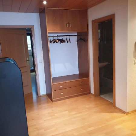 Wohnung Fuer 4 Personen, 2 Schlafzimmer, 2 Parkplaetze, Wlan Konstanz Exterior photo