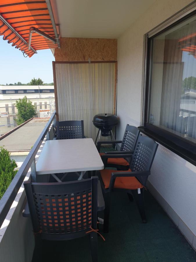Wohnung Fuer 4 Personen, 2 Schlafzimmer, 2 Parkplaetze, Wlan Konstanz Exterior photo